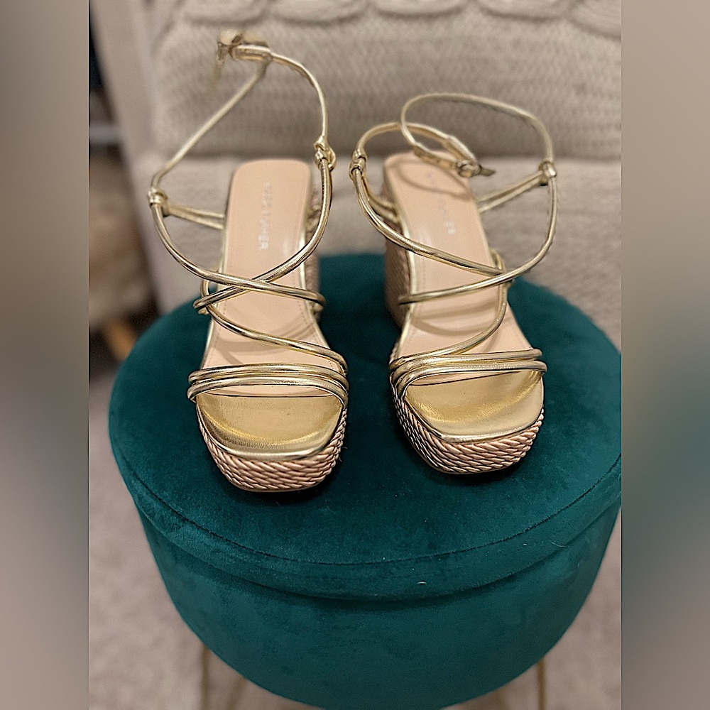 Gorgeous Gold Mark Fisher wedges!